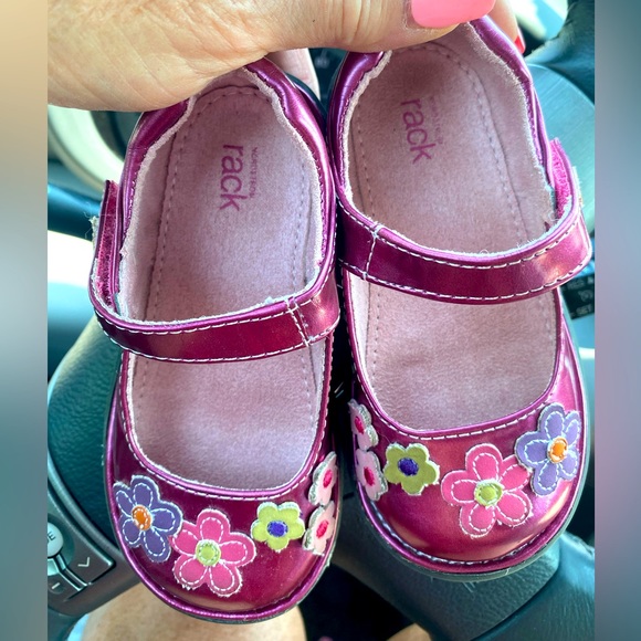 Nordstrom rack Other - CHILD Nordstrom Rack Beautiful like New shoes! SO SO CUTE!💕💕💕💕💕Size 7M